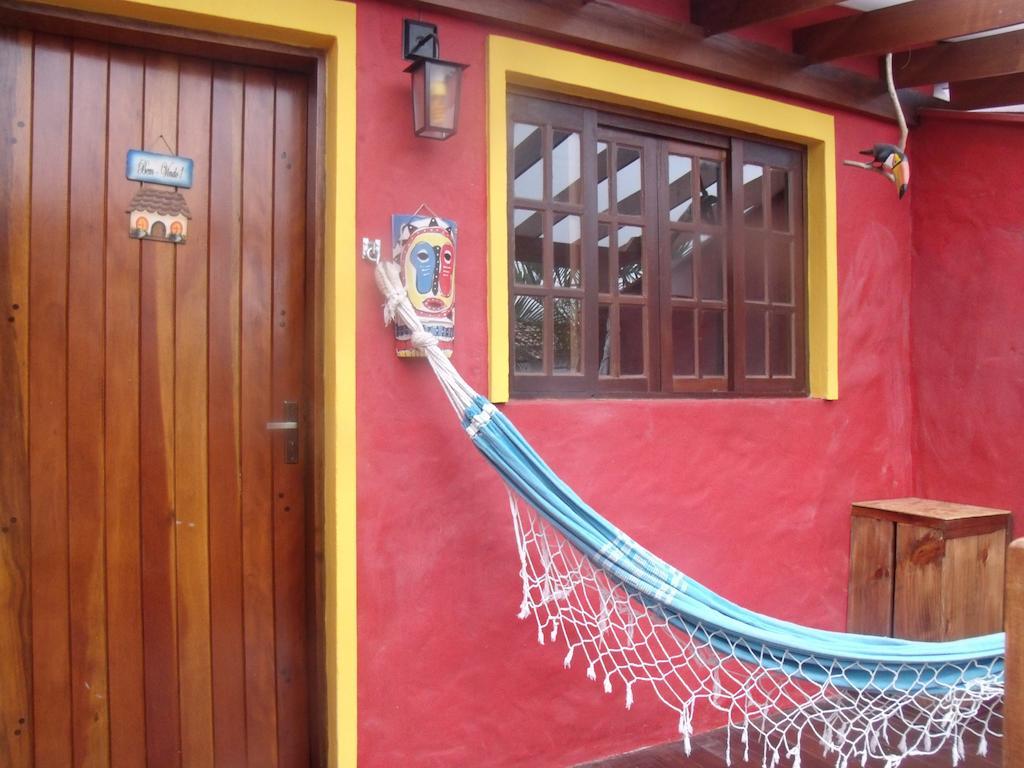 Chales Ubatubaloft Rom bilde